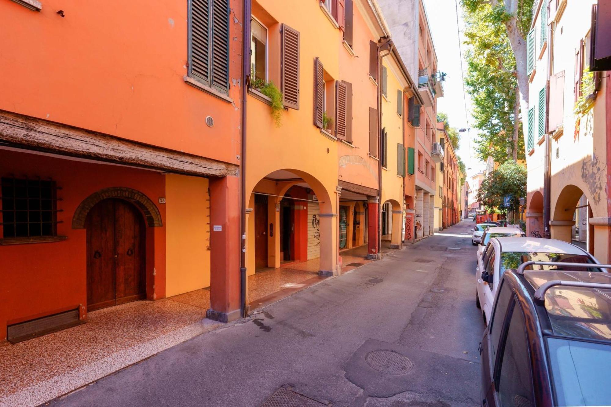 Teagarden Centro Storico Bologna Apartment Luaran gambar